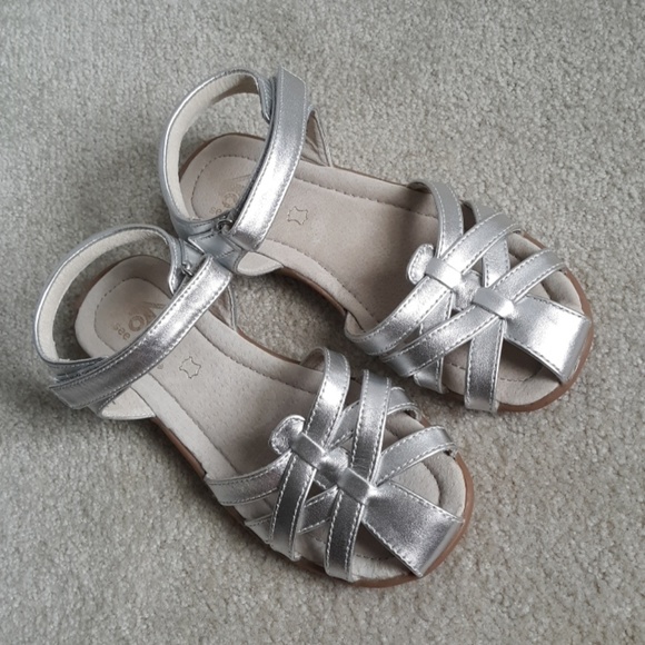 See Kai Run Other - 🆕️See Kai Run silver sandals size 2.5